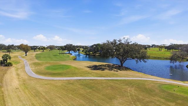 813 WEXFORD BOULEVARD 813, Venice, FL 34293