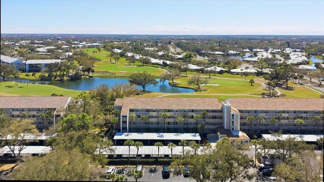 813 WEXFORD BOULEVARD 813, Venice, FL 34293