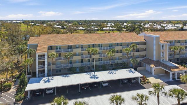 813 WEXFORD BOULEVARD 813, Venice, FL 34293