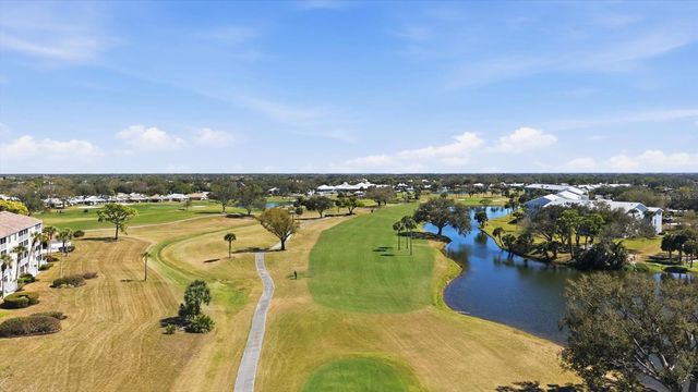 813 WEXFORD BOULEVARD 813, Venice, FL 34293