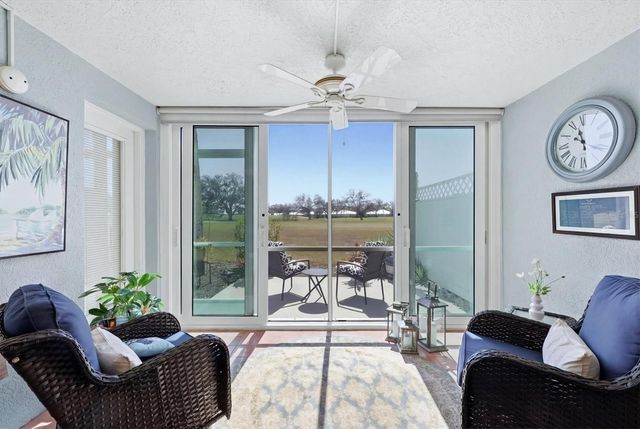 813 WEXFORD BOULEVARD 813, Venice, FL 34293