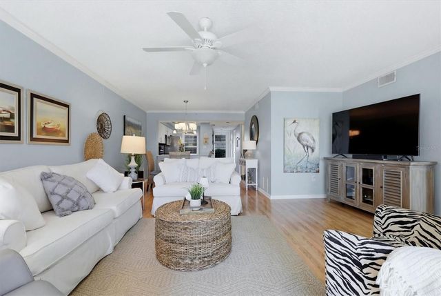 813 WEXFORD BOULEVARD 813, Venice, FL 34293