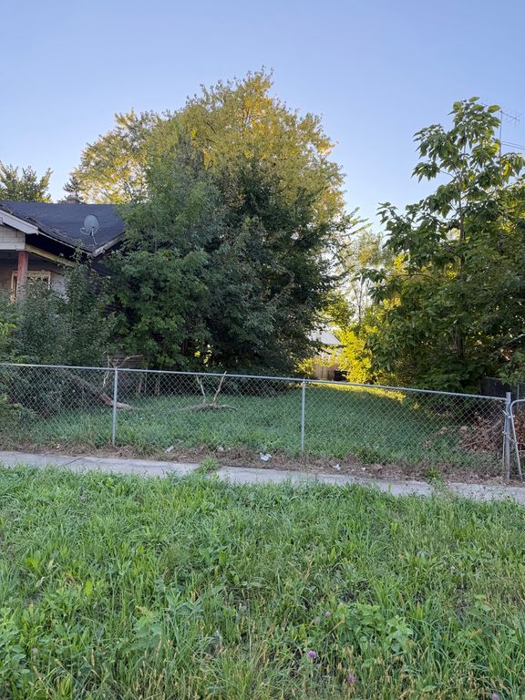 10504 S Perry Avenue, Chicago, IL 60628 — exterior