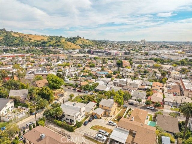 437 Isabel, Los Angeles, CA 90065