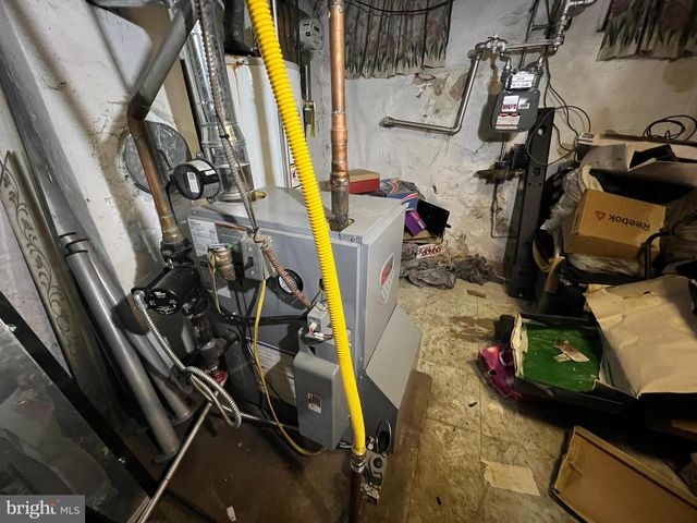 1809 S CHADWICK ST, Philadelphia, PA 19145