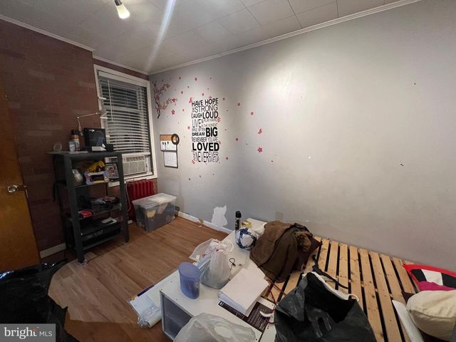 1809 S CHADWICK ST, Philadelphia, PA 19145