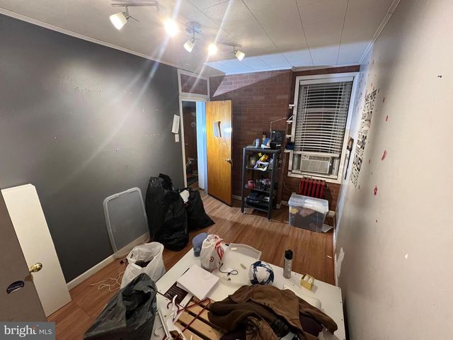 1809 S CHADWICK ST, Philadelphia, PA 19145