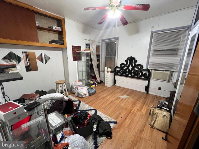 1809 S CHADWICK ST, Philadelphia, PA 19145