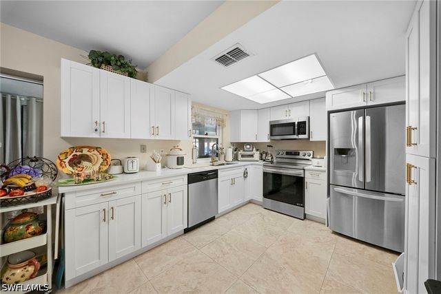1216 SE 21st PL, Cape Coral, FL 33990