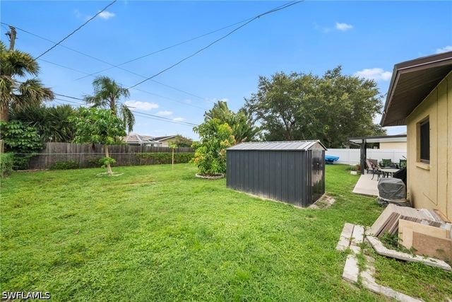 1216 SE 21st PL, Cape Coral, FL 33990