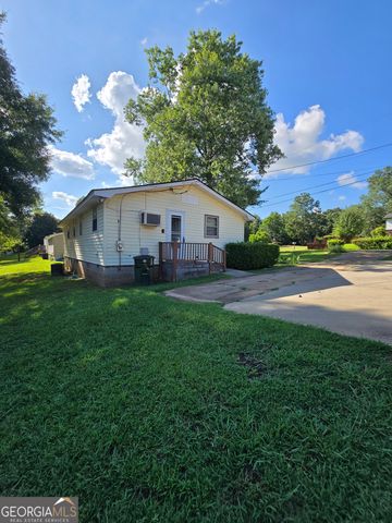 934 Clairmont Avenue, Comer, GA 30629