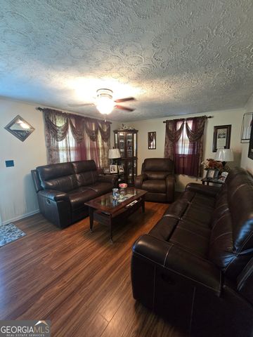 934 Clairmont Avenue, Comer, GA 30629