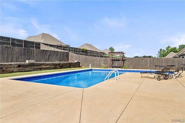11176 PERSINGER, Northport, AL 35475