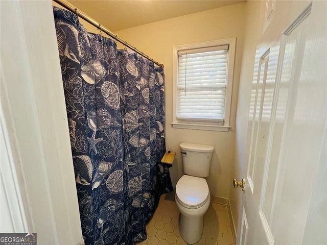 210 Hanarry Drive, Lawrenceville, GA 30046