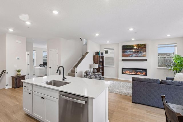 6722 Wildflower Way, Minnetrista, MN 55331