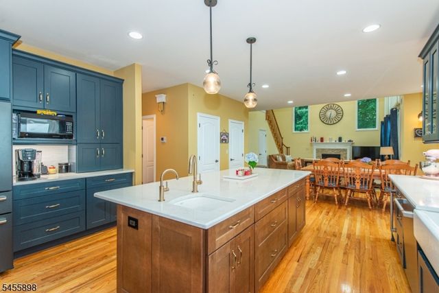 93 Coventry Way, Ringwood Boro, NJ 07456