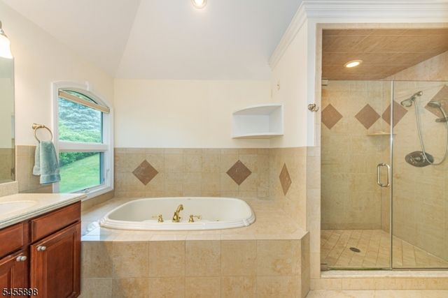 93 Coventry Way, Ringwood Boro, NJ 07456