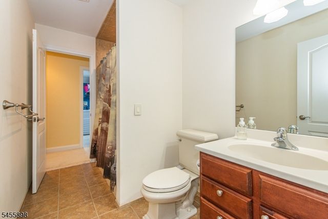 93 Coventry Way, Ringwood Boro, NJ 07456
