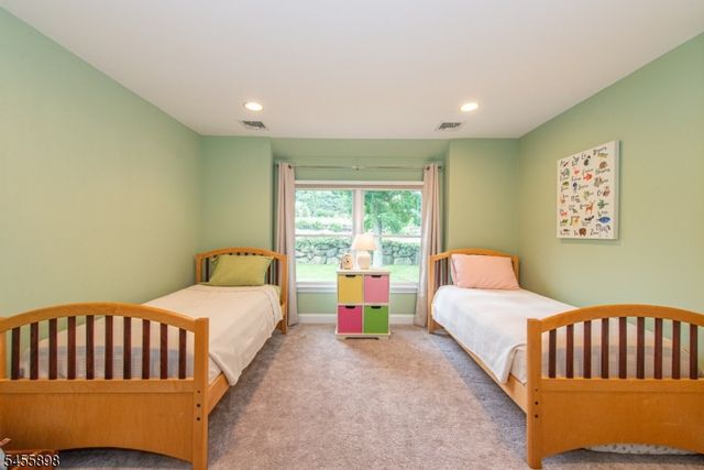93 Coventry Way, Ringwood Boro, NJ 07456