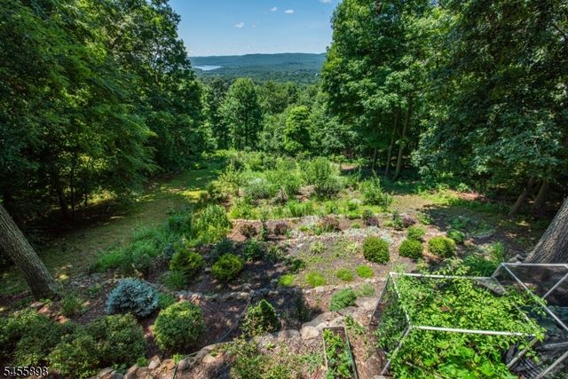 93 Coventry Way, Ringwood Boro, NJ 07456
