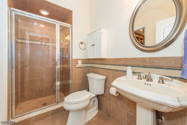 93 Coventry Way, Ringwood Boro, NJ 07456