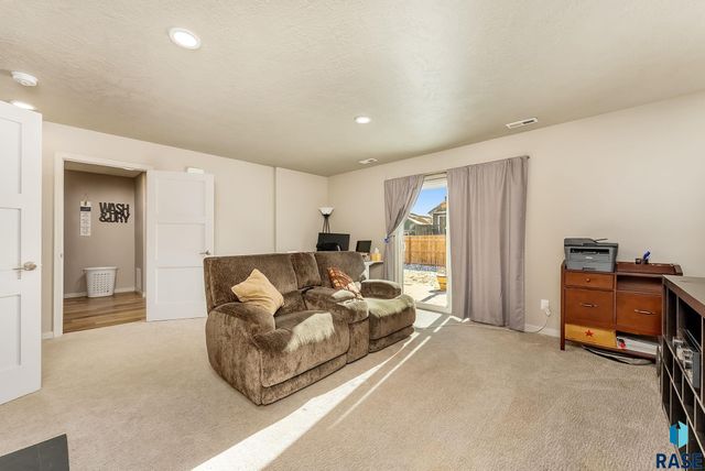 905 Fannings St Street, Tea, SD 57064