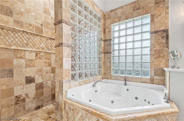 1139 Michigan AVE, Naples, FL 34103