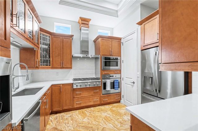 1139 Michigan AVE, Naples, FL 34103