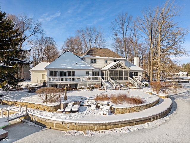 9806 Gulfstream Court, Fishers, IN 46037