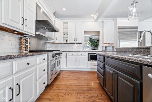 9806 Gulfstream Court, Fishers, IN 46037