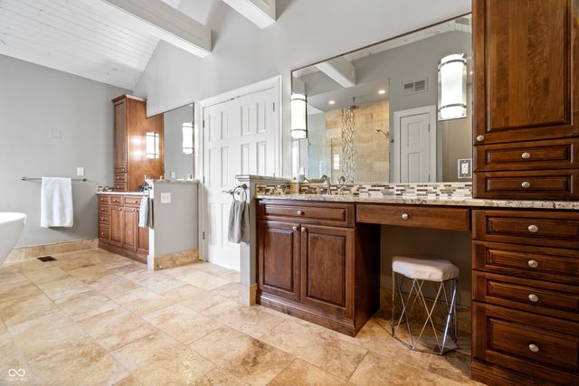 9806 Gulfstream Court, Fishers, IN 46037