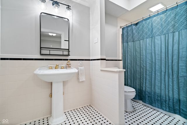 9806 Gulfstream Court, Fishers, IN 46037