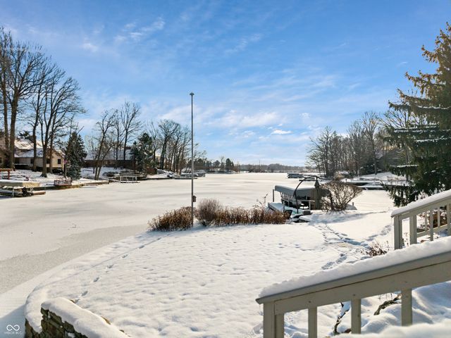 9806 Gulfstream Court, Fishers, IN 46037