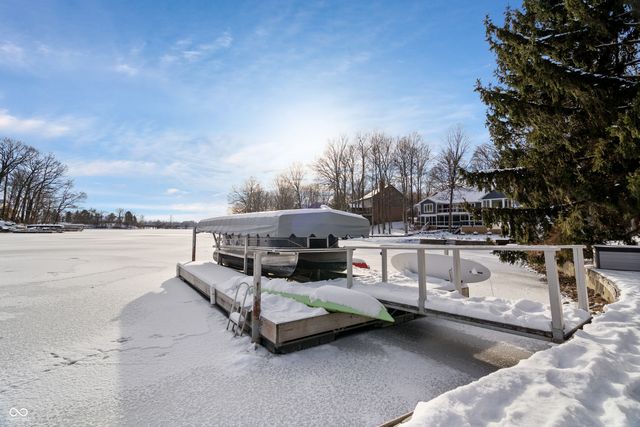 9806 Gulfstream Court, Fishers, IN 46037