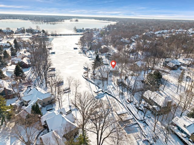 9806 Gulfstream Court, Fishers, IN 46037