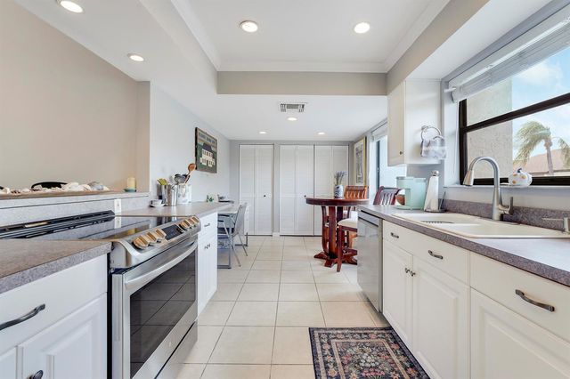 402 Wingfoot Drive B, Jupiter, FL 33458
