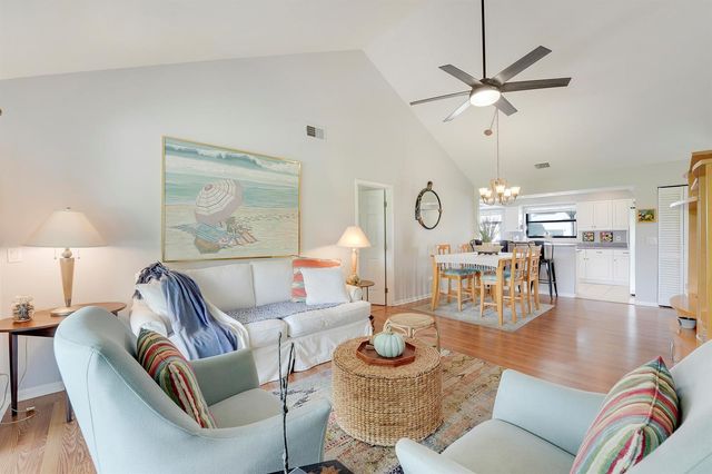 402 Wingfoot Drive B, Jupiter, FL 33458