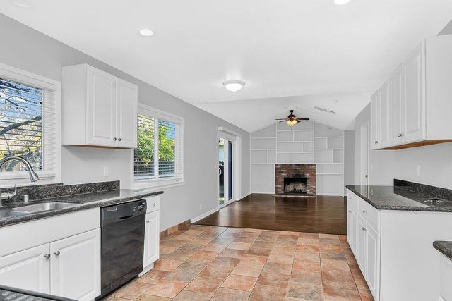 912 912 Rhine Way, Oakley, CA 94561