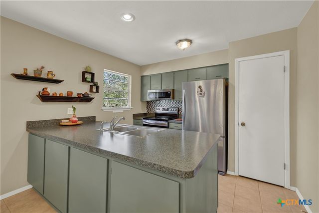 137 Chaparral Street, San Marcos, TX 78666