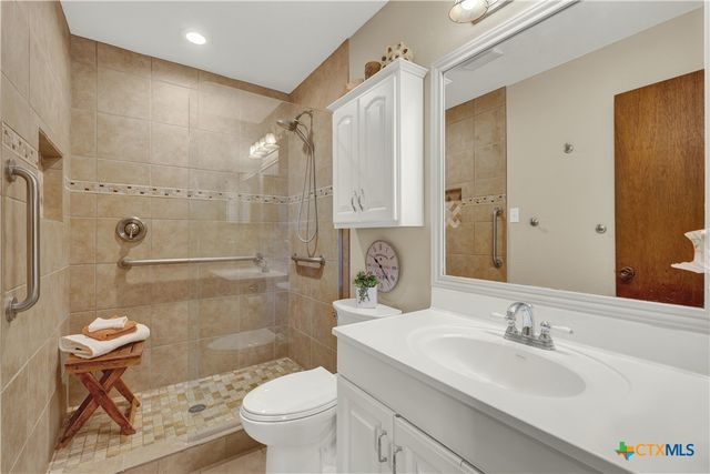 137 Chaparral Street, San Marcos, TX 78666