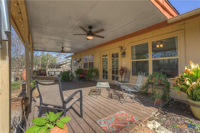 137 Chaparral Street, San Marcos, TX 78666