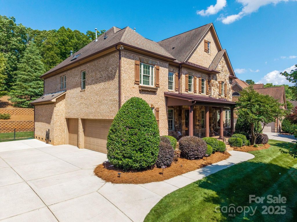 13056 Long Common Parkway, Huntersville, NC 28078