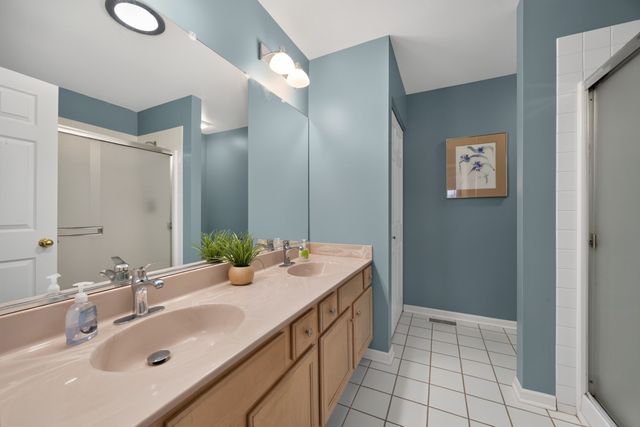7827 Belle Rive Court, Tinley Park, IL 60477