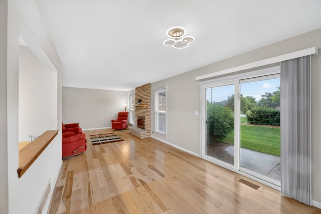 7827 Belle Rive Court, Tinley Park, IL 60477