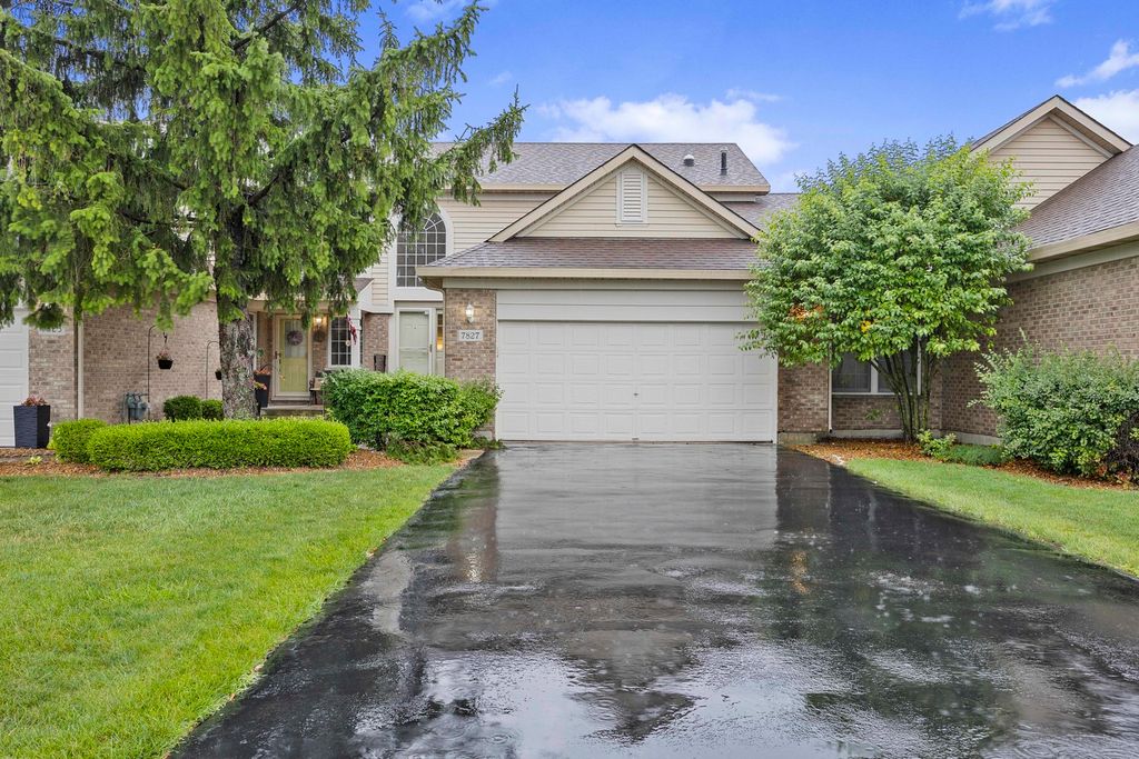 7827 Belle Rive Court, Tinley Park, IL 60477