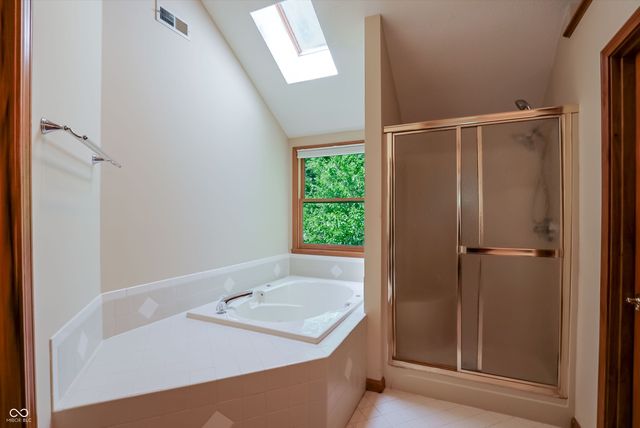 1884 Highland Cove, Carmel, IN 46280
