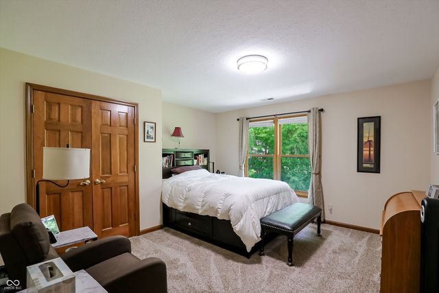 1884 Highland Cove, Carmel, IN 46280