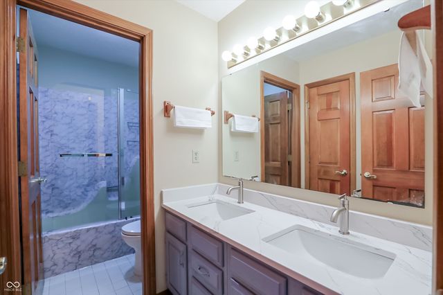 1884 Highland Cove, Carmel, IN 46280