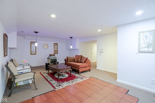 1884 Highland Cove, Carmel, IN 46280