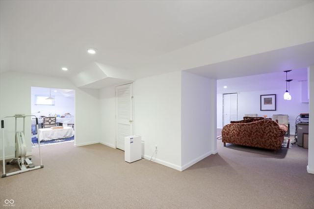 1884 Highland Cove, Carmel, IN 46280